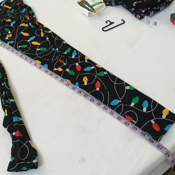 NWT Holiday 3 Pair Leggings & Llama Socks - Picture 8 of 11